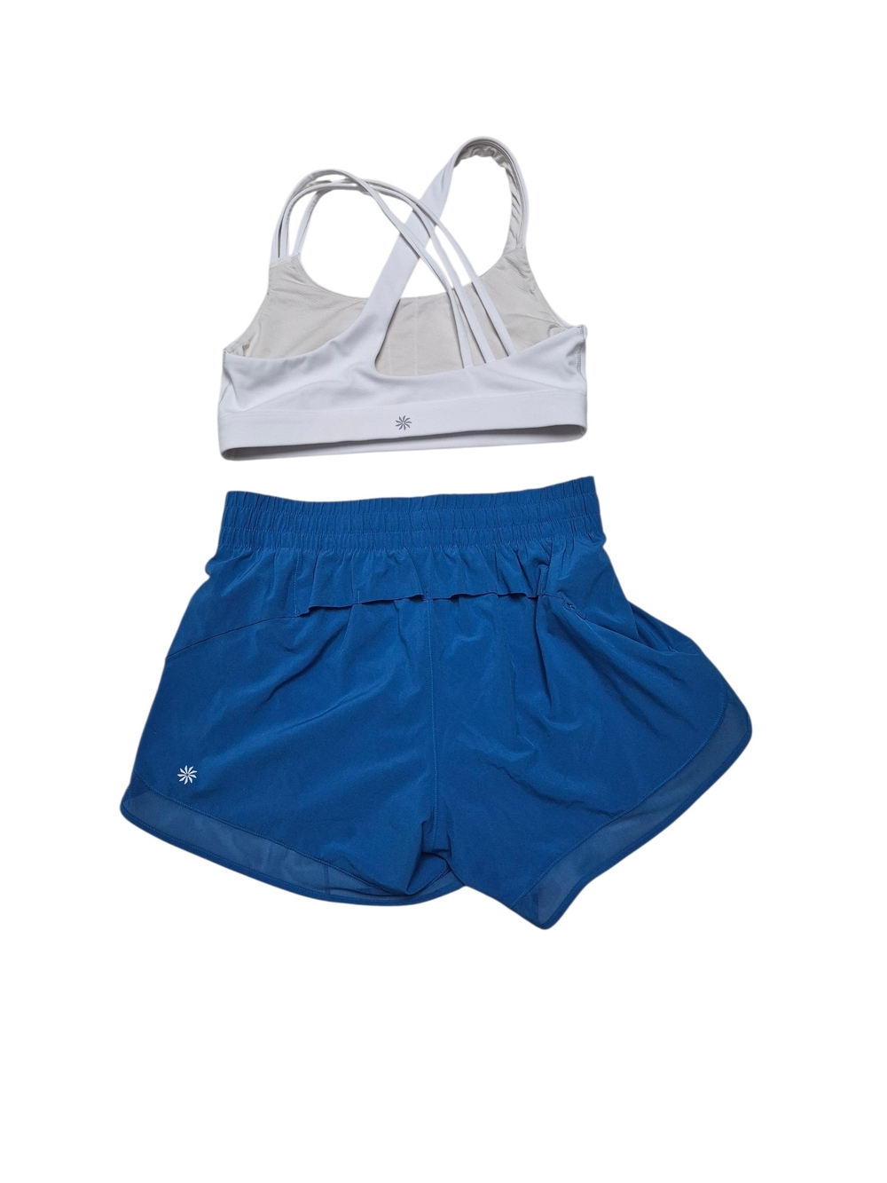 Athleta Mesh Racer Run Mid Rise 4" Short - Picture 2 of 3